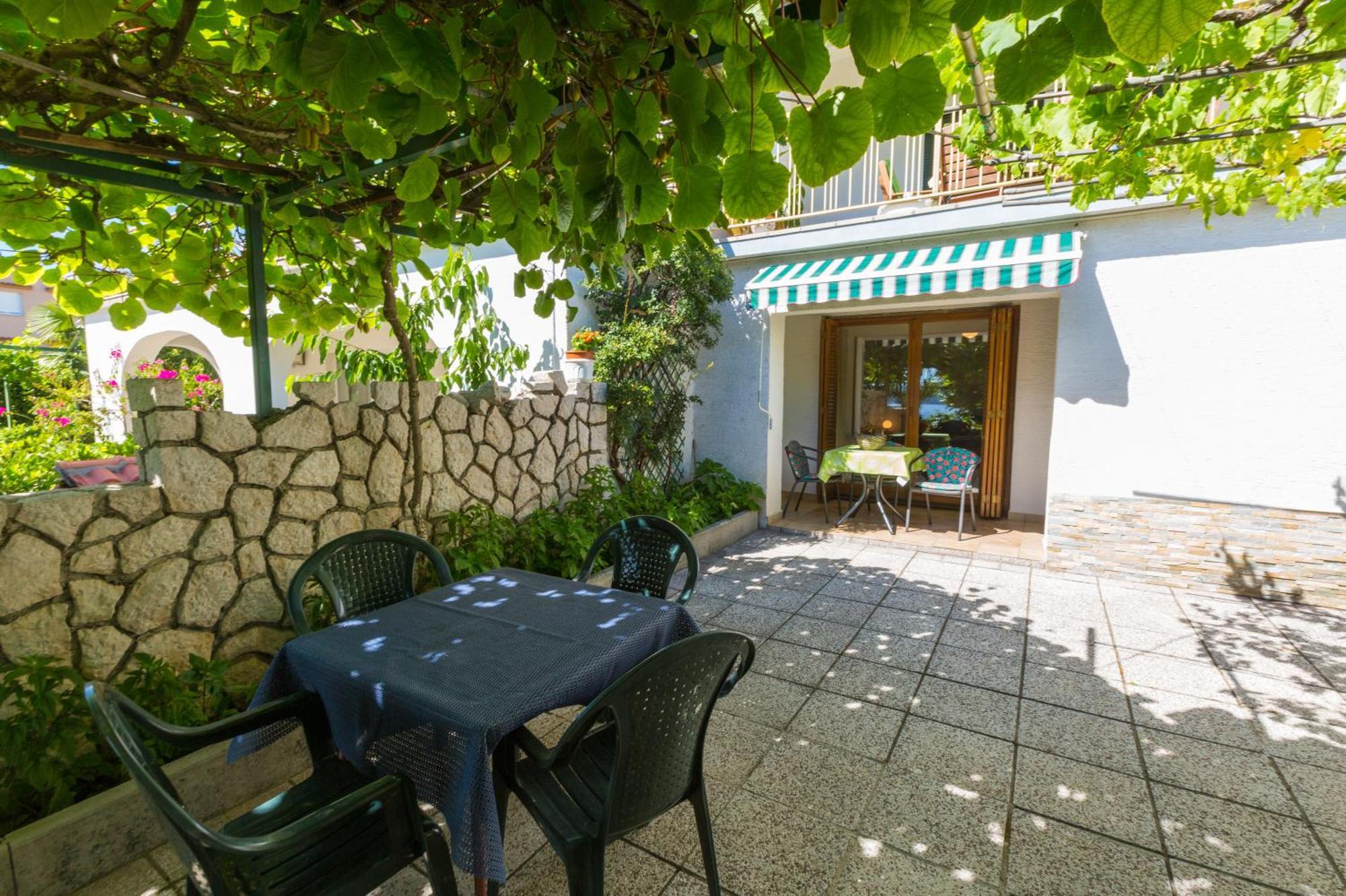 Nella. Appartement Crikvenica Buitenkant foto