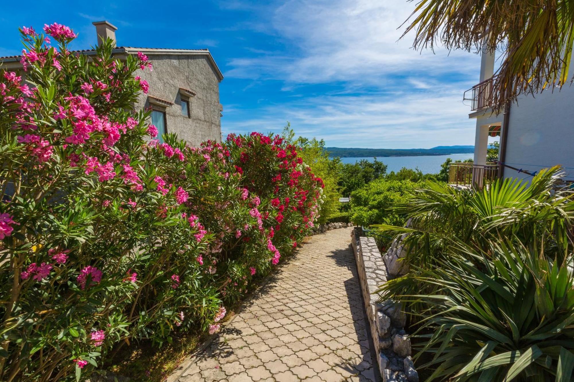 Nella. Appartement Crikvenica Buitenkant foto
