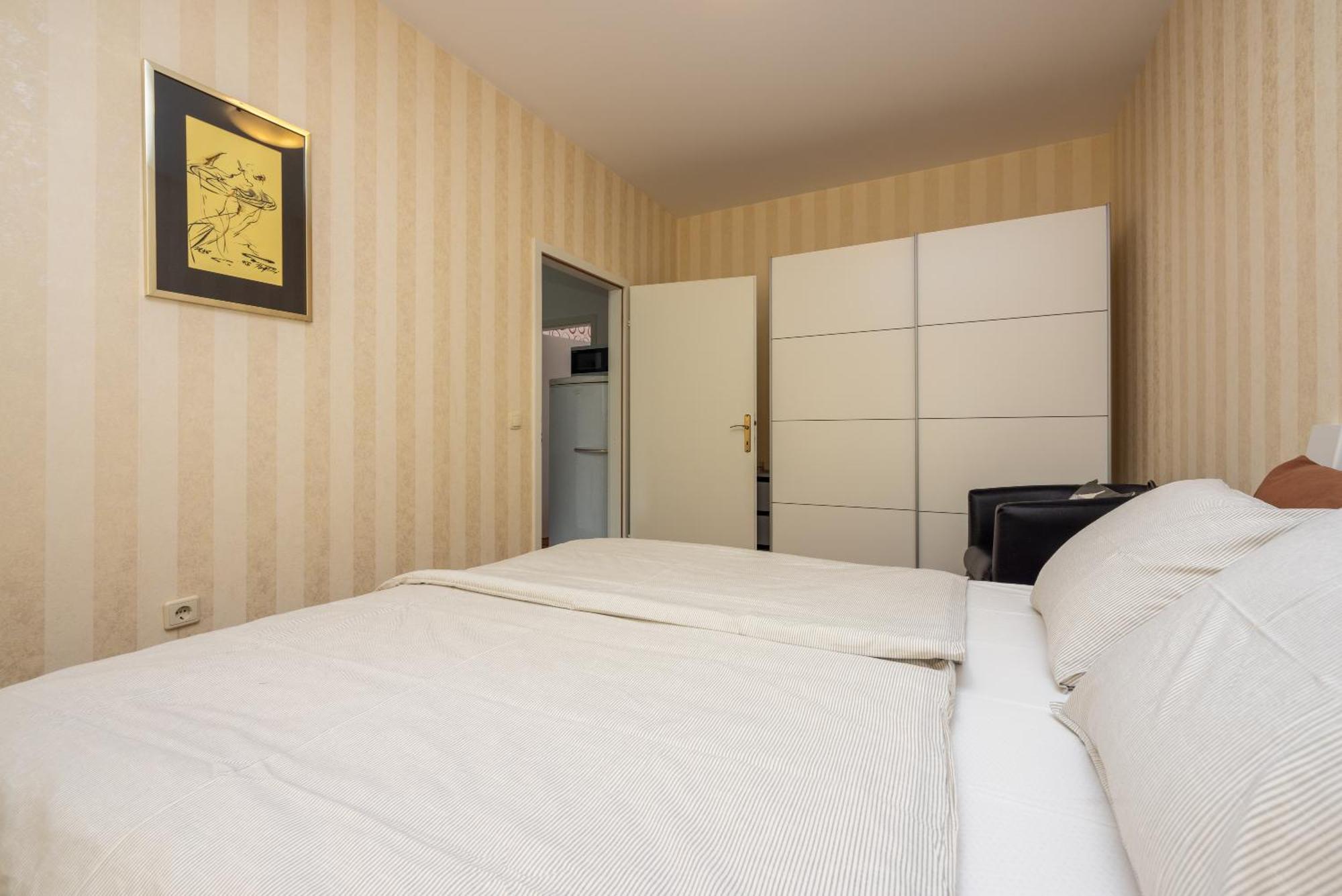 Nella. Appartement Crikvenica Buitenkant foto